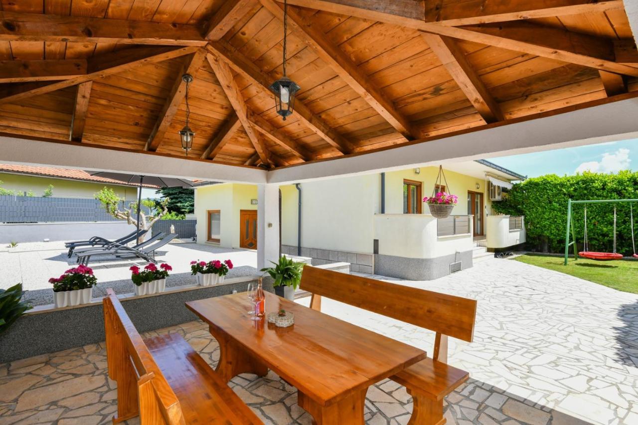 Villa Tea In Imotski, Private Pool Zmijavci Ngoại thất bức ảnh